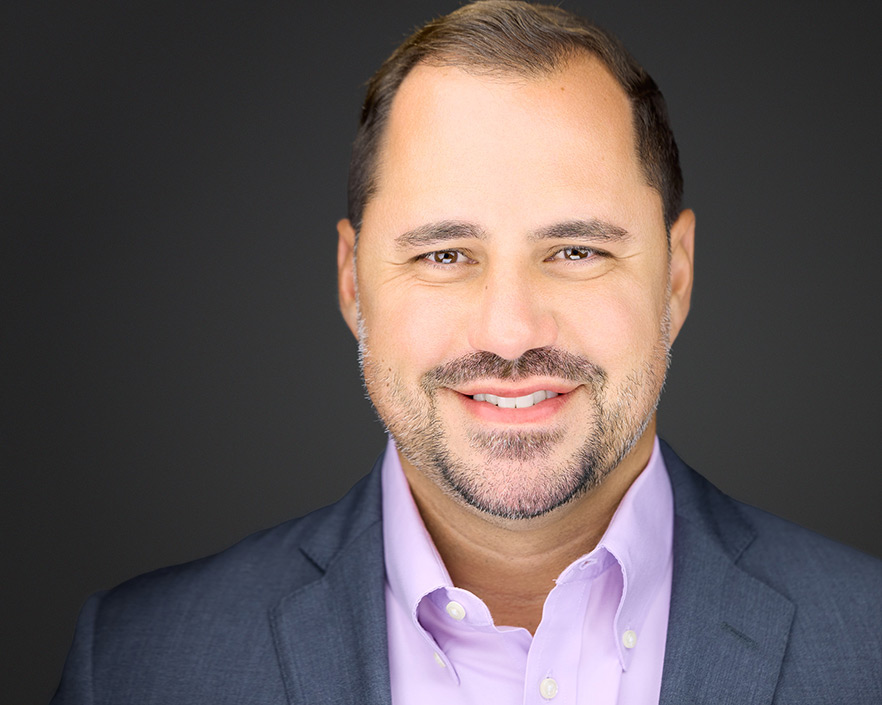 Thomas Schmidt Headshot
