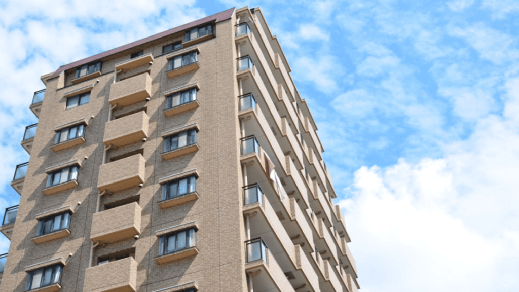 How Do Public Adjusters Resolve Coverage Disputes Between HOAs And Owners? post